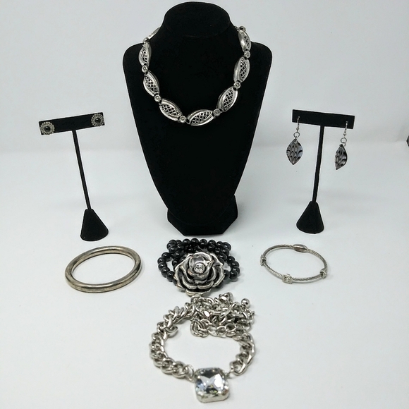 7 Piece Vintage Silver/Black Jewelry Ensemble - Picture 1 of 4